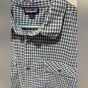 Patagonia Men's High Moss Blue Yellow Short Sleeve Button Up Hiking Shirt Sz XXL